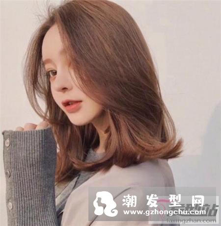 烫发烫哪款好看 π烫或C扣是潮流趋势