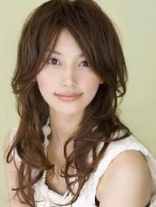 如何烫出性感卷发 日本女生流行卷发发型一览