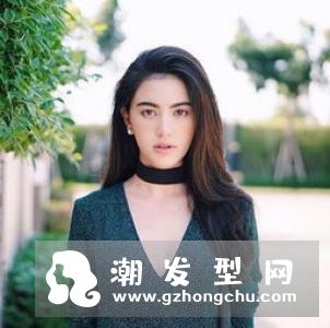 穿卫衣适合的扎发 女生穿卫衣好看扎发发型