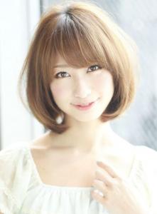 层次感波波头短发 校园风设计显瘦又减龄