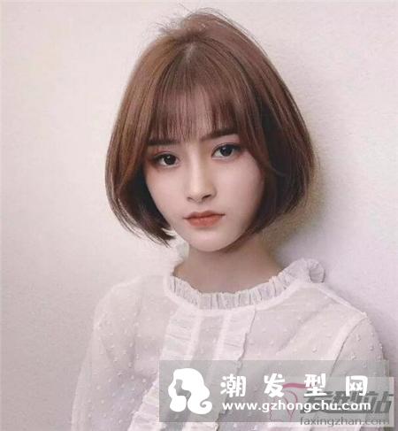 细软头发扁塌怎么破 “烫发”拯救塌顶星人