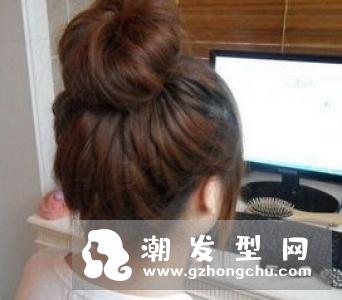 双丸子头怎么扎好看 日系扎发倍显小清新