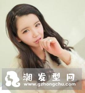 圆脸女生染什么颜色好看 棕红色有女人味