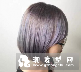 灰紫色头发图片 配卷发或者是波波头