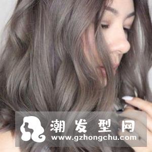 头发染黑色会掉成什么颜色 和茶色配起来是什么颜色