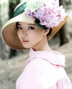简单的森系发型怎么扎 清新浪漫美到让人心动