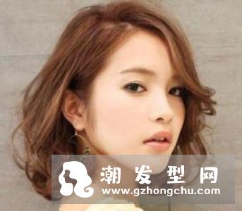 个子矮小的女生适合什么发型 时尚扎发修颜显高极显气质