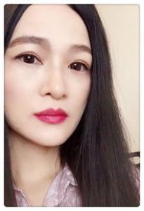 阿玛尼小胖丁和红管哪个好 有什么区别