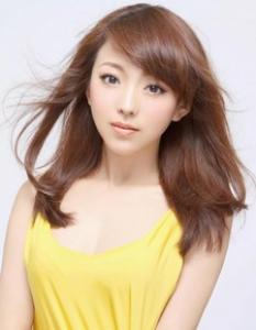 亚洲女生不适合的发色 黄棕色过浅的金发