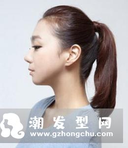 学生马尾怎么扎 这样扎简单好看凸显清新气质