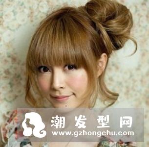 简单漂亮花苞头扎法 各种勾人软萌包包头扎发请保存