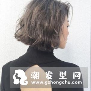 中二短发发型图片 来个奶奶白