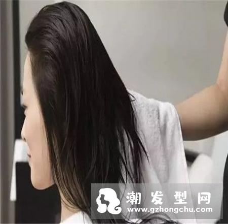 秋天多久一洗头合适 晚上洗头有哪些危害