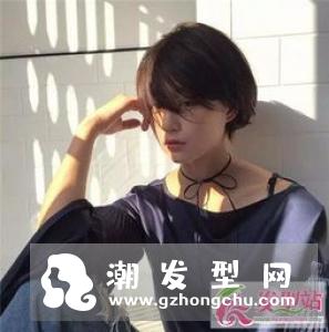 亚麻金波波头 上色短发更养眼