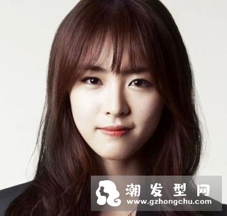 卷发能用梳子梳吗 怎么打理好看