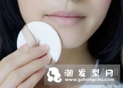 泰式妆容画法教程步骤 唇妆就选豆沙色
