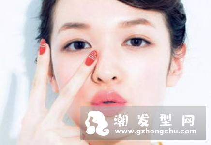 草莓红口红是什么颜色 适合什么肤色
