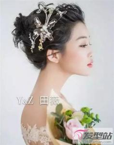 森系抽丝新娘发型 甜美迷人走红朋友圈