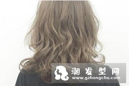 秋冬适合染发吗 黄肌肤适合什么颜色的头发