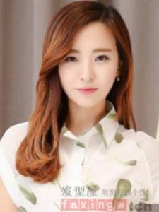长发时尚烫卷发发型 慵懒撩撩卷最有女神范