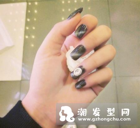 春节回家弄什么美甲最好看 红色的好喜庆