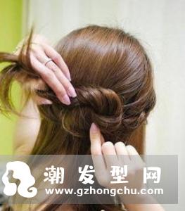 超好看女生编发教程图解 甜美编发发型让你美翻天