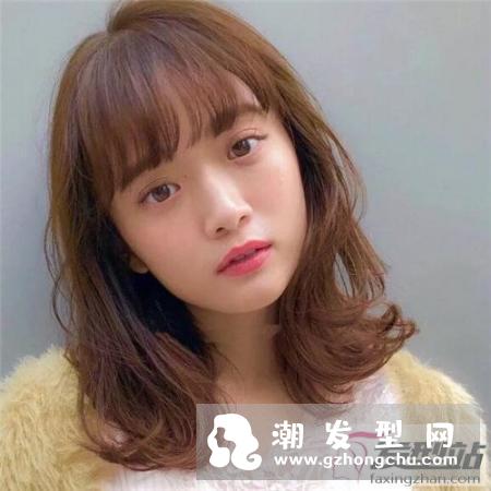 烫发烫哪款好看 π烫或C扣是潮流趋势
