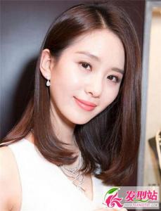 发尾微扣梨花头 韩式淑女OL气质
