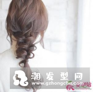 头发拉直后几天可以扎起来 怎么扎好看