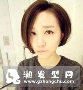 女生弄什么发型最减龄 韩式扎发时尚又显嫩