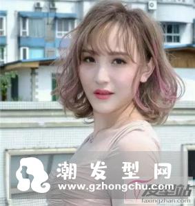 女学生短发烫发波波头 发尾制造内扣潮流显瘦少不了