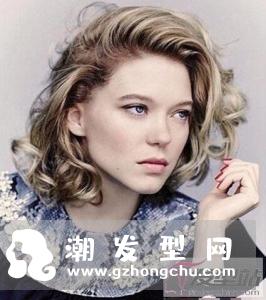 wob头怎么打理好看 微卷造型瘦脸时尚有韵味