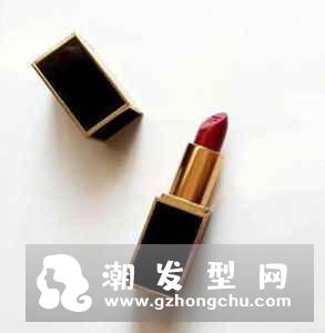 纪梵希小羊皮321试色 和302区别哪个好看