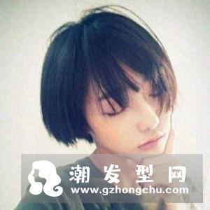 学杨紫用发带为中短发变造型 即使“手残”也能打造出百变发型