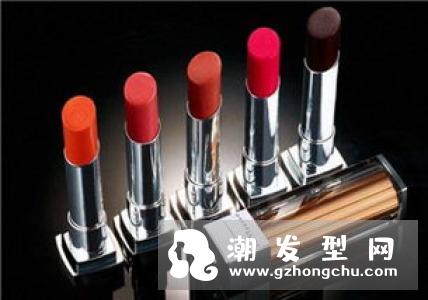 美宝莲小灯管唇膏哪个颜色好看 4号什么颜色试色
