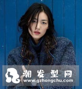 双麻花辫加这小心机 从“土”变甜美女神
