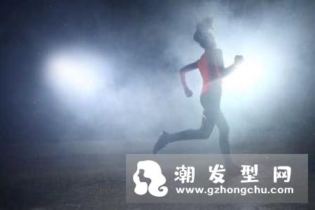 冬天夜跑最佳时间 跑多久合适