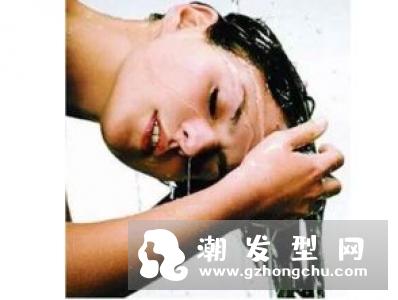 用吹风机吹头发的技巧 经常吹头发会不会脱发