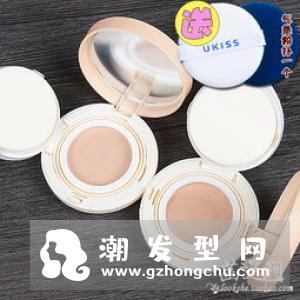 气垫粉扑画咬唇妆的方法 遮瑕底妆怎么化