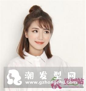 镭射偏光色头发图片 搭配丸子头不是一般的可爱