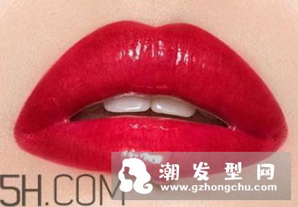 欧莱雅美女与野兽口红377是什么颜色 适合黄皮吗以及试色介绍