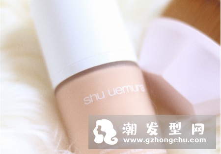 植村秀花瓣雾光粉底液怎么样 价格多少钱