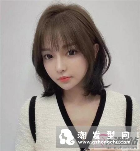 细软头发扁塌怎么破 “烫发”拯救塌顶星人