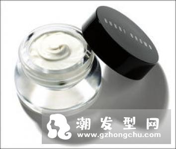 眼膜贴多长时间最好 和眼霜的区别