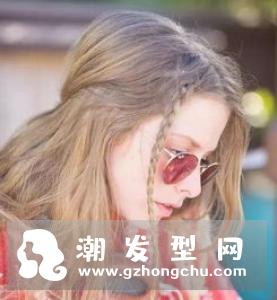 细麻花辫怎么编最好看 这样编细股麻花辫少女感爆棚