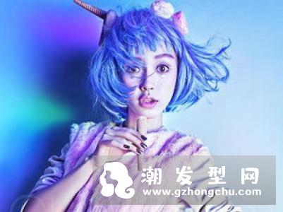 蓝色妖姬短发图片 长短发对比图