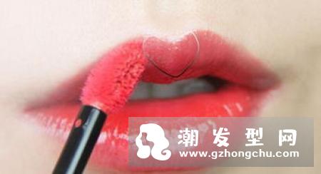 ysl染唇油色号试色 多少钱及怎么用