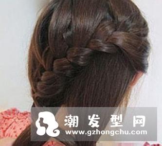 女生怎么编发好看 鱼骨辫编发浪漫唯美
