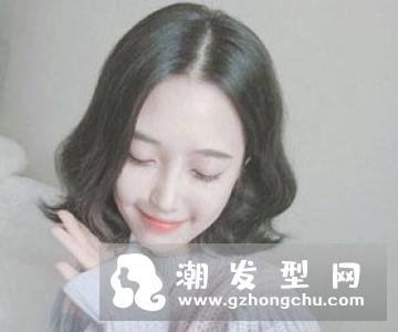 蓝黑色头发显白吗 和墨蓝色是同一种颜色吗