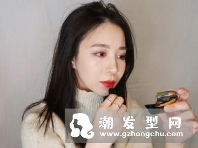 范冰冰同款娇兰口红是哪几个色号 25和28号试色